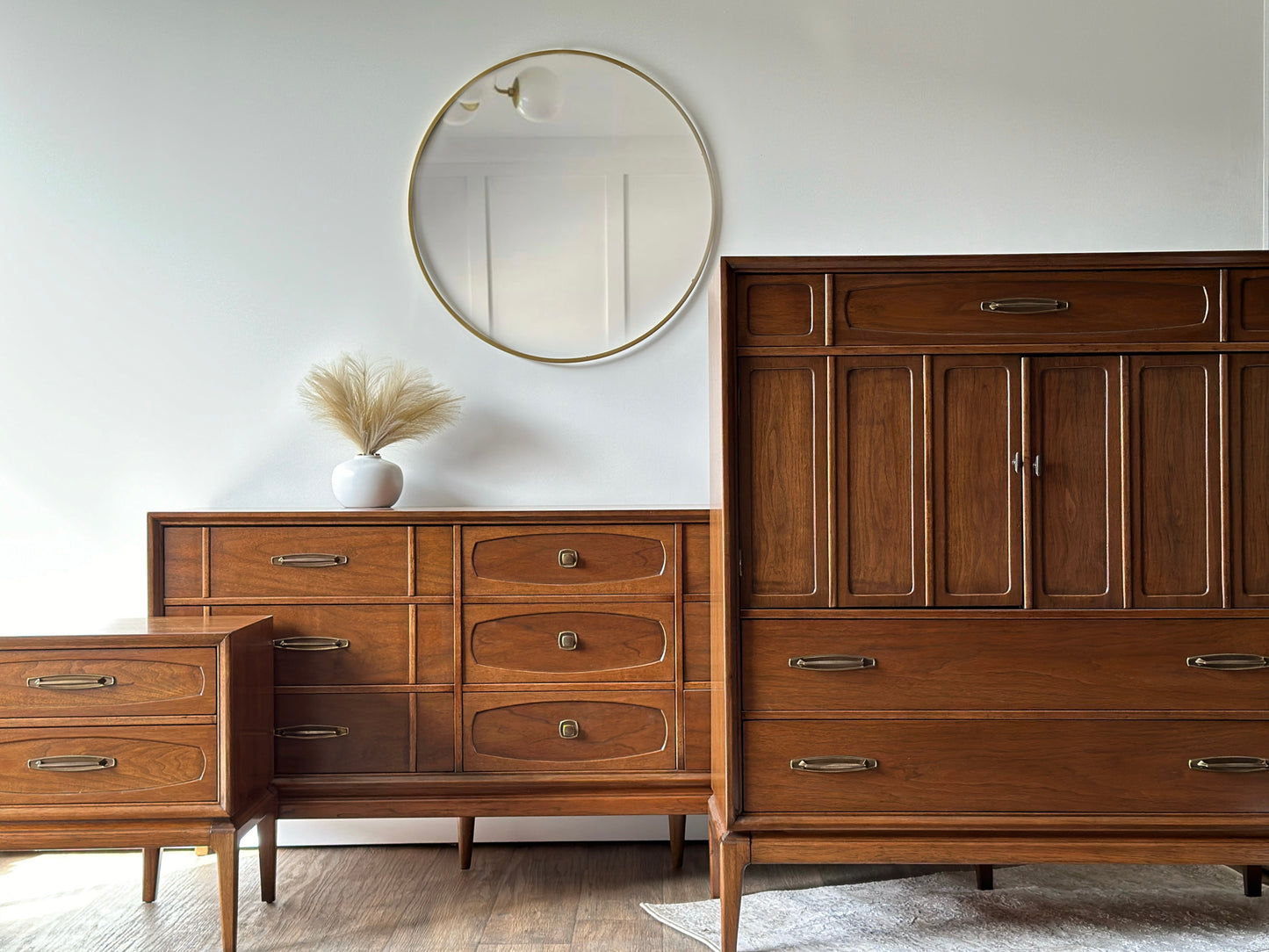 Vintage Mid Century Modern Nightstand